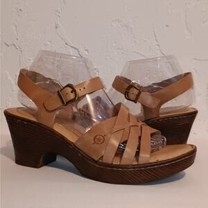 Born Criss-cross  Heel Sandals